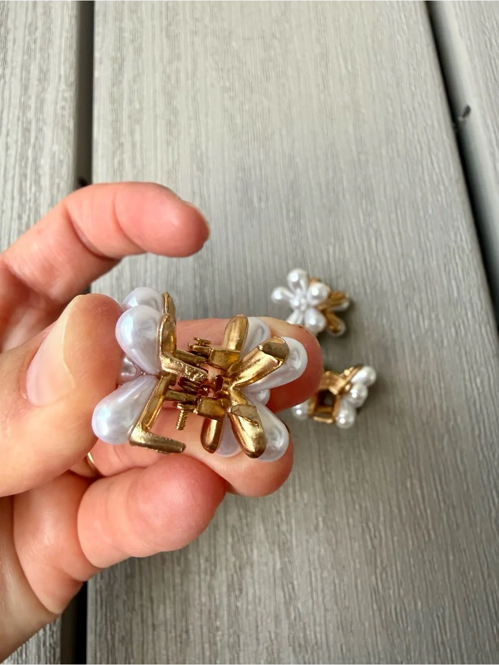 Set of 4 Faux Pearl Flower Mini Hair Claw Clips Gold Tone Bridal